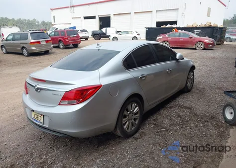 2013 Buick Regal Premium 1 z USA, uszkodzony, nr VIN 2G4GS5ER1D9131118